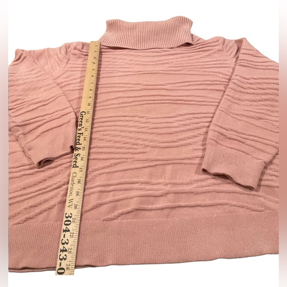 New Unworn, Unused AnyBody Luxury Sweater in Pink. 2XL - Picture 6 of 7
